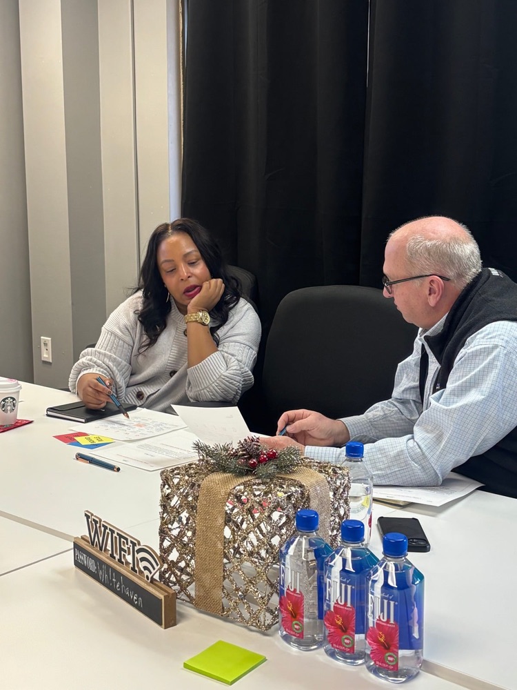 Vicki Cox advising in a strategy session